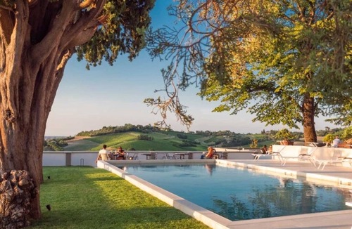 Ponte Abbadesse Villa | Villa Monty Banks Timeless Elegance Between Nature and Wellbeing