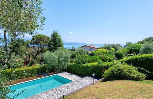 San Felice del Benaco Villa | Villa Paradiso San Felice del Benaco