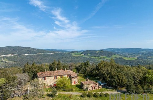 Civitella Paganico Apartment | Villa SanAnsanino—Saltwater Pool with Beach, Ginestra Apartment