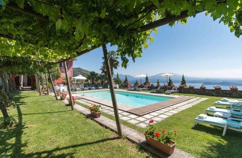 Massino Visconti Apartment | Villa Stresa Tulipano - 6 Guests