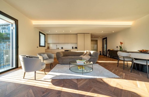 Laglio Apartment | Villa Sull'acqua - Lakefront/Modern/AC/Parking
