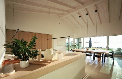 Bardolino House | Villa with infinity pool overlooking Lake Garda