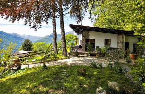 Sarangio House | Villetta Simonetta by Lago Reisen