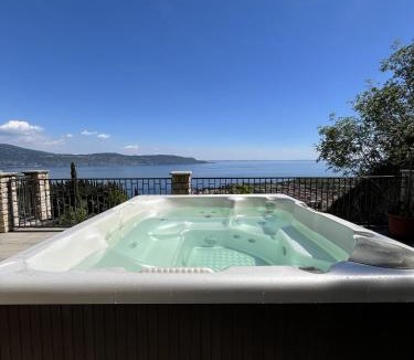Pulciano Apartment | Virgilio Blu