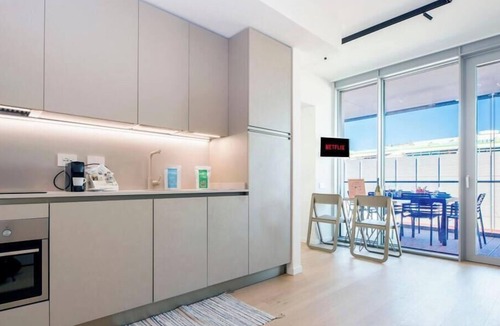 Genoa Apartment | Waterfront Lux |2 Bed Studio| GYM |Parking By Tilo