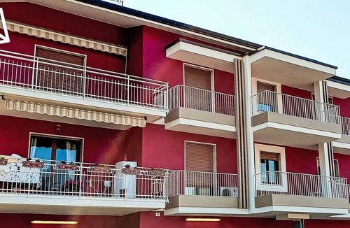 Magugnago Apartment | Wohnung Casa Kiara nur 20 Meter vom See by Interhome