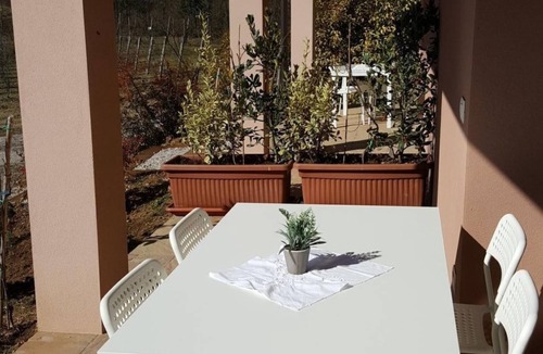 Gavardo Apartment | Wohnung 'Mercedes' mit Schwimmbad by Interhome