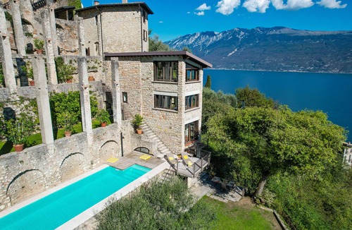 Gargnano Villa | Wonderful house with private pool in Limonaia