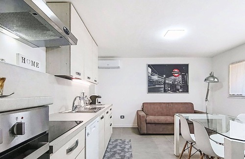 Preganziol Villa | Wonderful private villa with pool, WIFI, A/C, TV, patio, pets allowed and panoramic view
