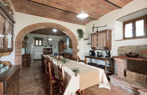 Sinalunga Villa | Wonderful private villa with WIFI, private pool, TV and parking, close to Montepulciano