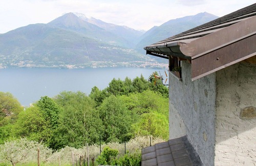 Cremia House | Wonderful private villa for 2 guests with TV, terrace and pets allowed