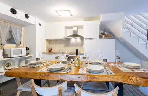 Valtellina House | Wonderful private villa for 6 people with WIFI, TV, patio and pets allowed