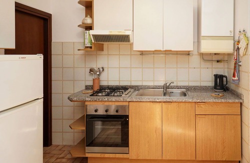 Laveno House | Wonderful villa for 5 people with WIFI, TV, terrace and pets allowed