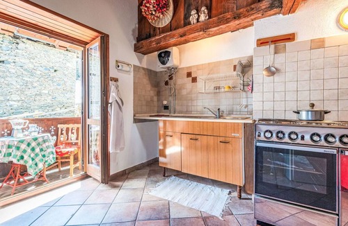 Introd House | Wonderful villa for 4 people with WIFI, TV, balcony, pets allowed and panoramic view