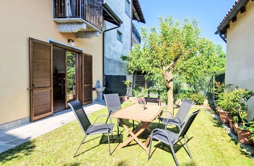 Arizzano House | Wonderful villa for 5 people with WIFI, TV and balcony