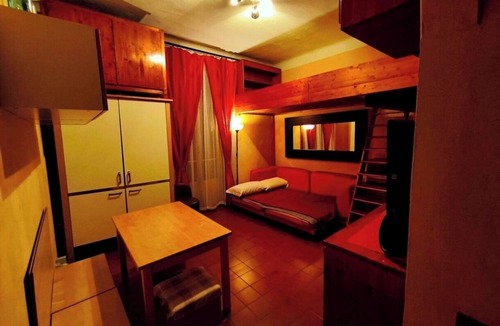 Dergano Apartment | Wooden loft with balcony (metro and services under the house) sleeps 4
