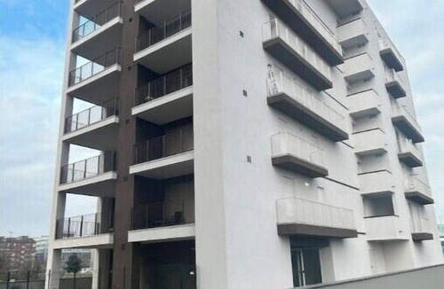 Lorenteggio Apartment | WOW Studio near Navigli Modern Milan Stay