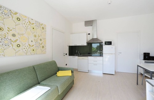 Val di Sogno Apartment | Zwei-Zimmer-Wohnung mit teilweisem Seeblick by Interhome