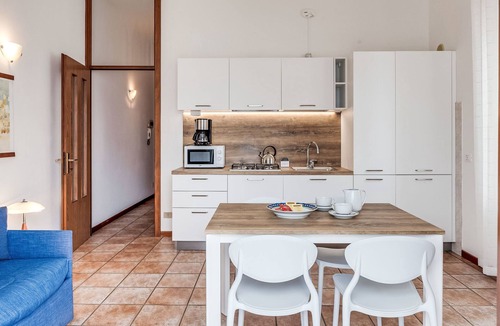 Malcesine Apartment | Zwei-Zimmer-Wohnung mit Seeblick by Interhome