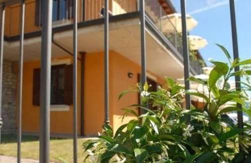 Prabione Apartment | Zwei-Zimmer-Wohnung mit Garten' by Interhome