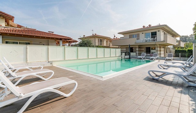 2 bedroom nice apartment in Puegnago sul Garda