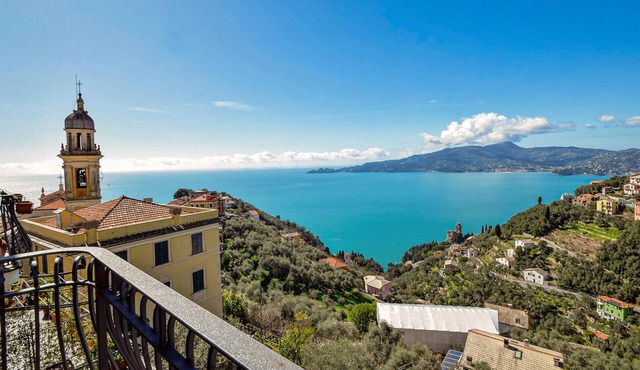 3 bedroom awesome apartment in Zoagli