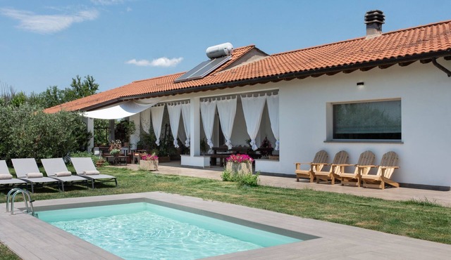 'A casa di Elena' with private pool by Interhome