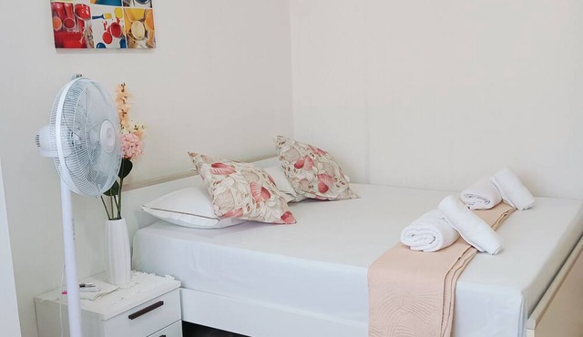 Aaron Guest House 2 Room with Wi-Fi