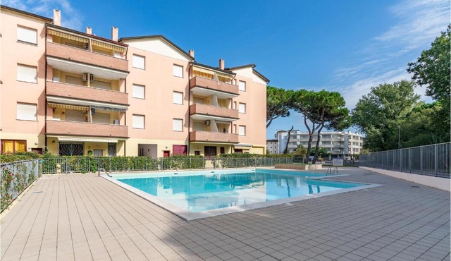 Acquamarina 8