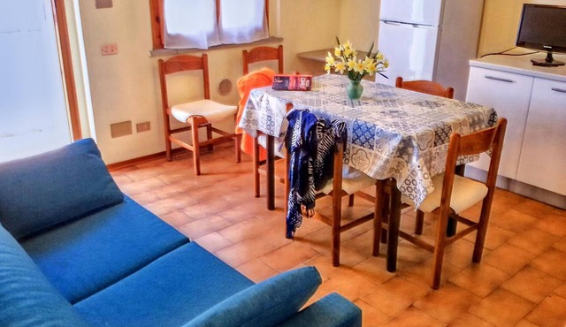 Apartment 200m from the sea