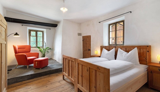 Apartment 'Ansitz Baumannhof Gothic' with Mountain View, Shared Garden and Wi-Fi