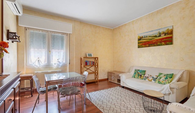 Apartment 'Casa Dei Navigatori' with Balcony, Wi-Fi and Air Conditioning