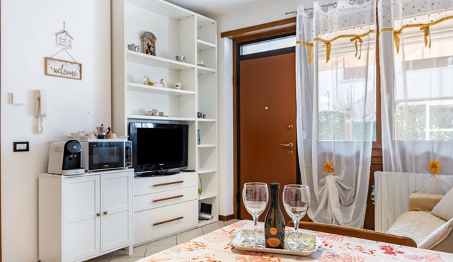 Apartment 'Casa Lilly' with Private Garden, Wi-Fi and Air Conditioning