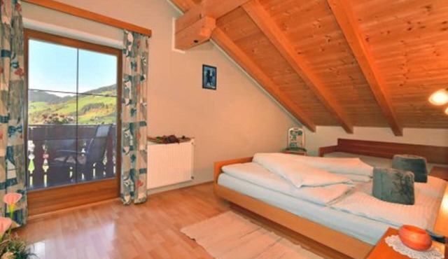 Apartment 'Fillerhof Talblick' with Mountain View, Shared Terrace and Wi-Fi