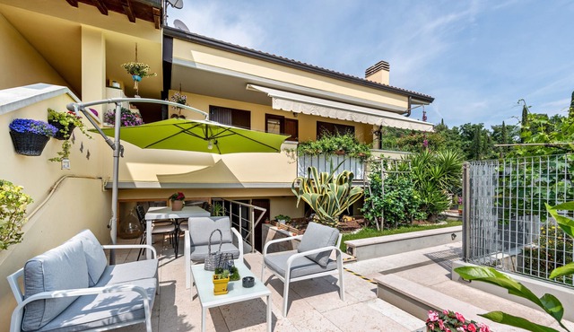 Apartment "Il Giardino Degli Agrumi" with Private Garden & Shared Pool