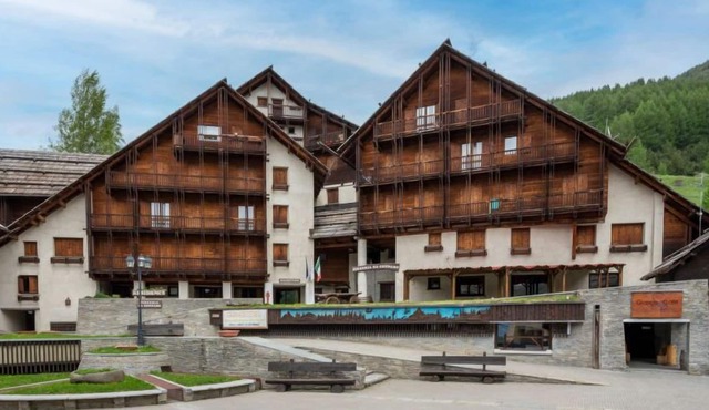 Apartment La Piazza Deluxe in Sestriere - 4 persons, 1 bedrooms