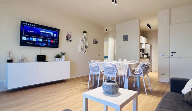 Apartment located on the first floor of an elegant building. A few steps from the beach and the main services. Internally it consists of: entrance on large living room with sofa bed, separate kitchen, double bedroom and twin bedroom. There is a full bath