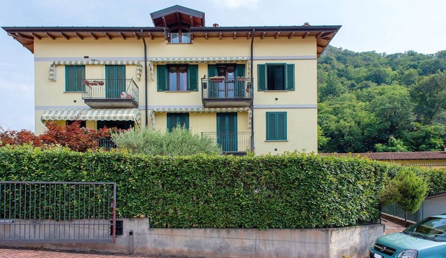 Apartment 'Maison Adriano Lago Maggiore' with Wi-Fi