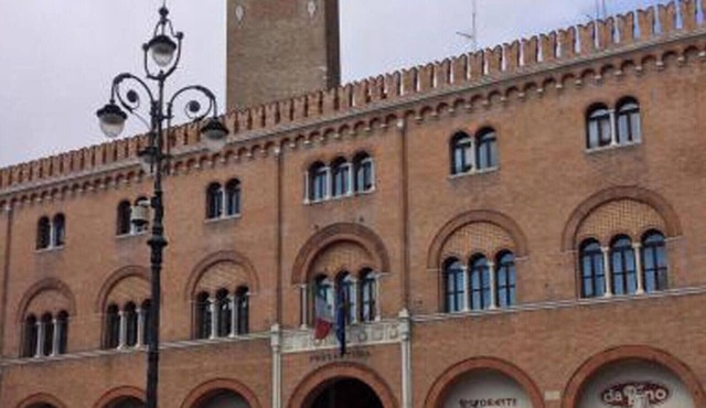Apartment 'Residenza San Nicolò Treviso' with Private Terrace, Wi-Fi and Air Conditioning