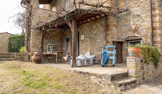 Apartment Room with a View in Anghiari