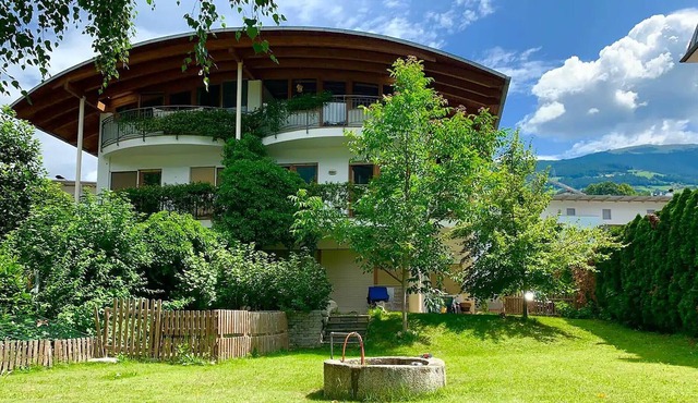 Apartment "Sweet Home Bressanone" with Mountain View, Wi-Fi & Balcony