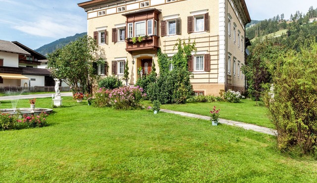 Apartment 'Villa Stumm' with Mountain View, Shared Terrace and Wi-Fi in Stumm