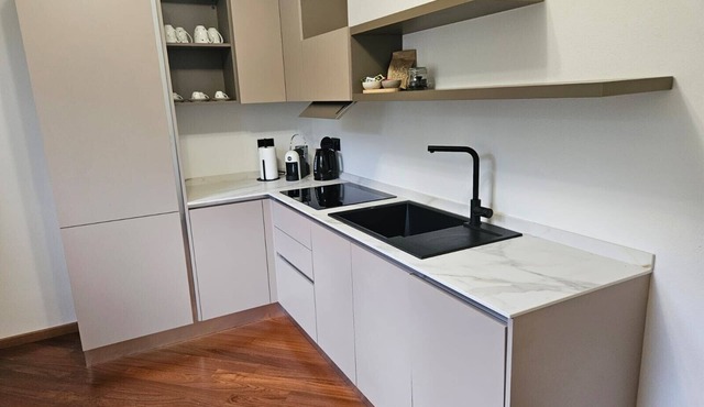 Apartment 'Zaffiro Suite' with Mountain View, Wi-Fi and Air Conditioning