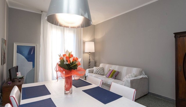 Appartamento con due camere e due bagni