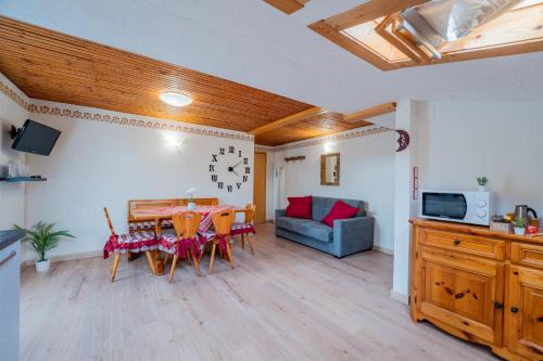 [Asiago centro] Mansarda con Balcone e Giardino