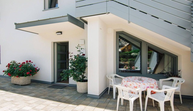 Beautiful apartment for 4 people with WIFI, TV, patio and pets allowed