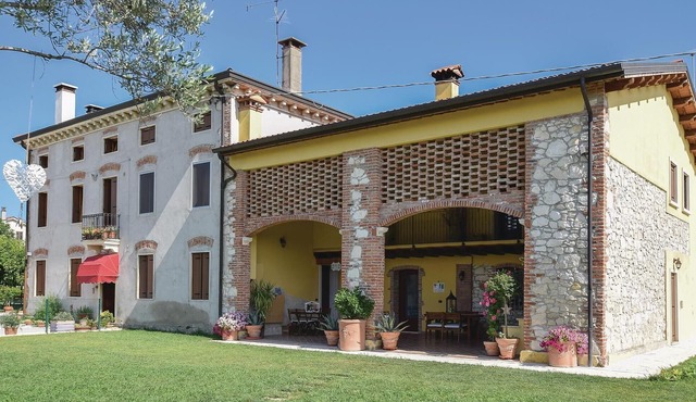 Beautiful apartment in Longare -VI- with WiFi