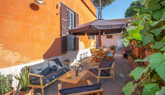 Beautiful private villa for 8 people with A/C, WIFI, TV and pets allowed