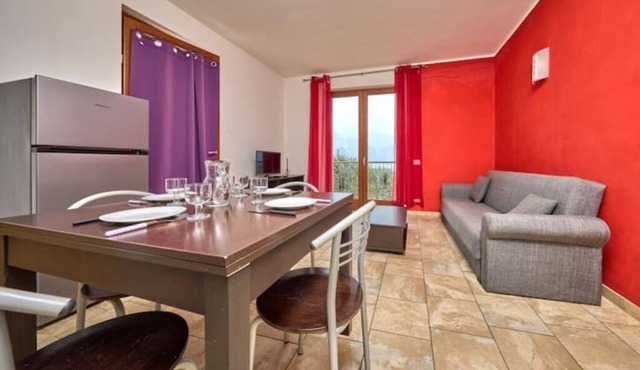 Bellavista Apartment - Relaxation with Lake View and Private Garden in Malcesine