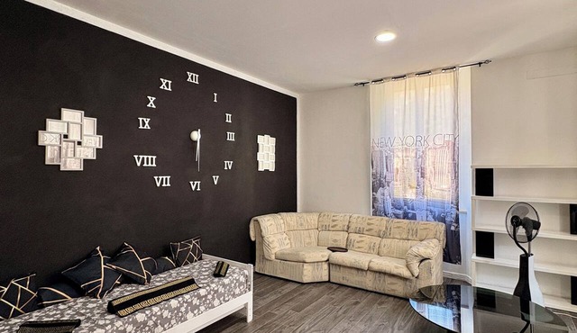 Between the City and the Waterfall, modern and welcoming - Free Parking & Free Entertainment